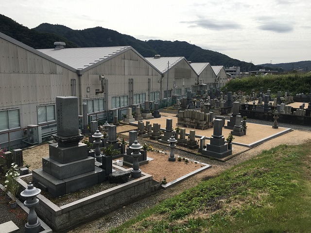 和気町営　矢田墓地01